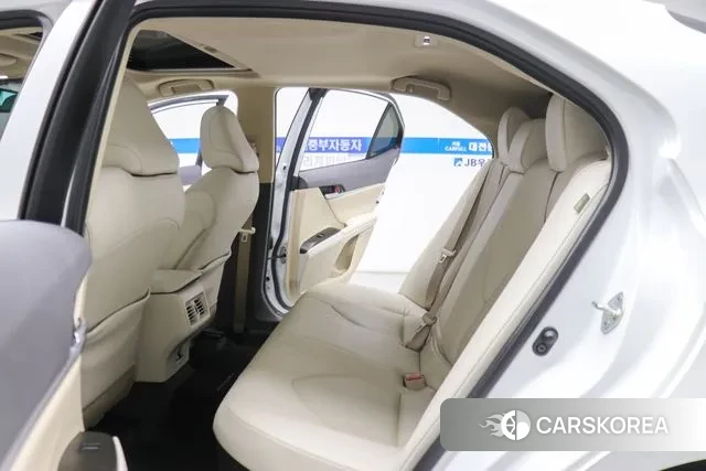 Toyota Camry (XV70) id 3550324 из Кореи 20