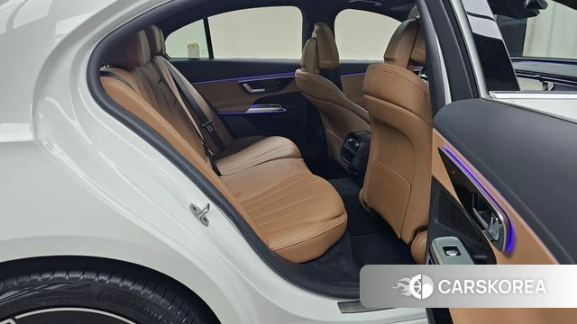 Mercedes-Benz E-Class W214 id 4607398 из Кореи 32