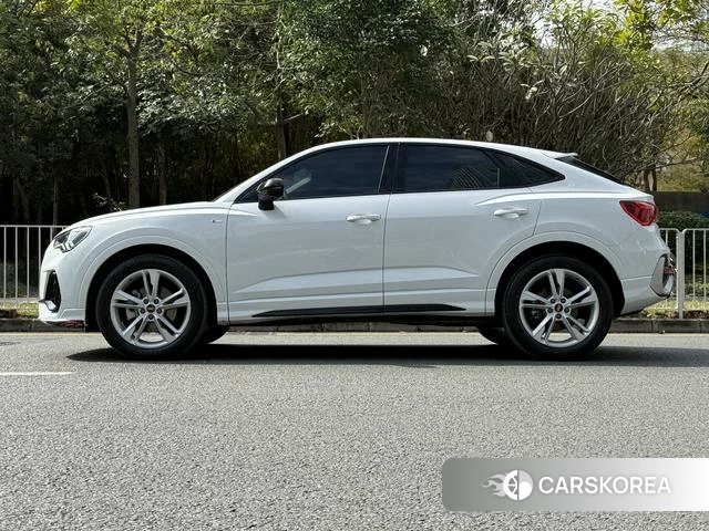 Audi Q3 Sportback id 4274485 из Китая 20