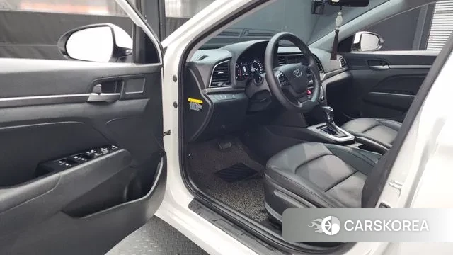 Hyundai Avante AD id 3460195 из Кореи 20