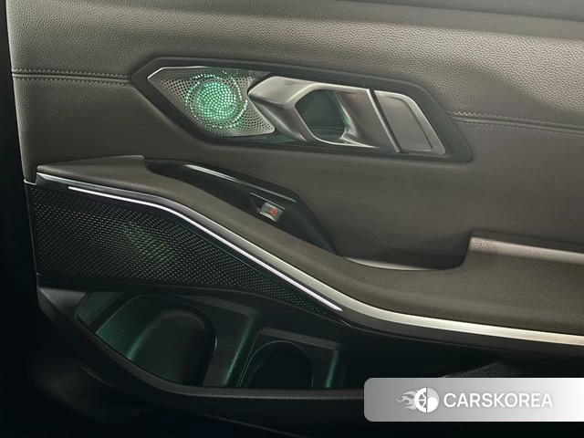 BMW 3 series id 4265540 из Китая 18