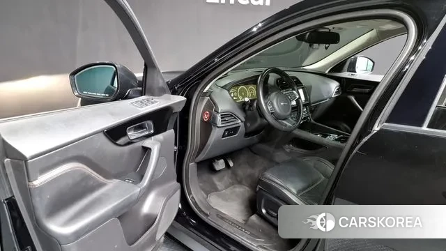 Jaguar F-PACE id 3505559 из Кореи 20