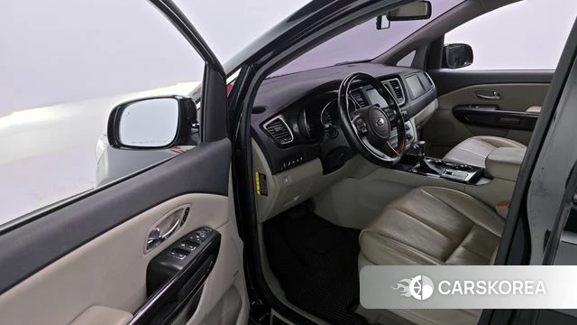 Kia The New Carnival id 3808352 из Кореи 20