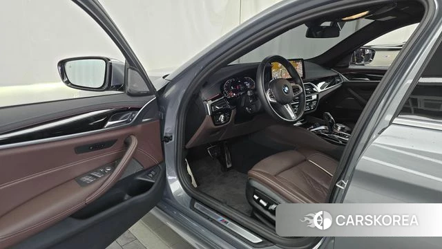 BMW 5 Series (G30) id 4613125 из Кореи 20