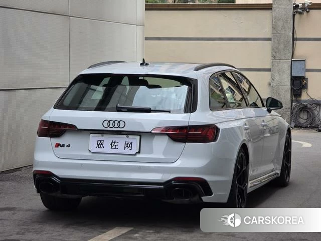 Audi RS 4 id 4353420 из Китая 12