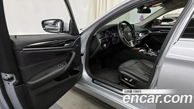 BMW 5 Series (G30) id 2547835 из Кореи 20