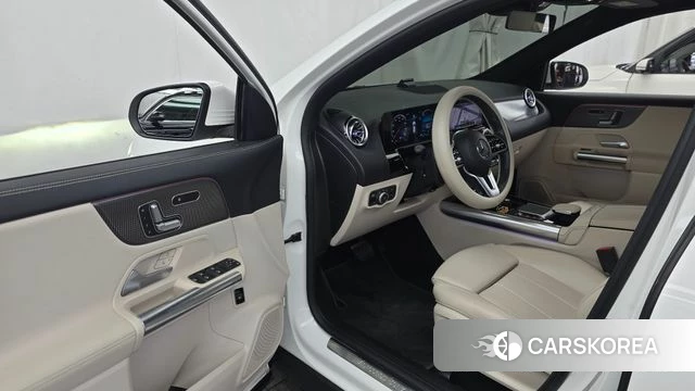 Mercedes-Benz GLA - Class H247 id 4482214 из Кореи 33