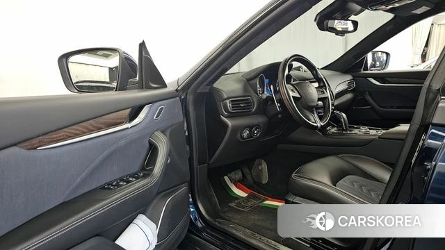 Maserati Levante id 4362352 из Кореи 36