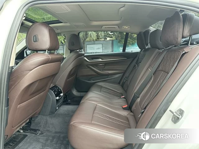 BMW 5 series PHEV id 4212933 из Китая 18