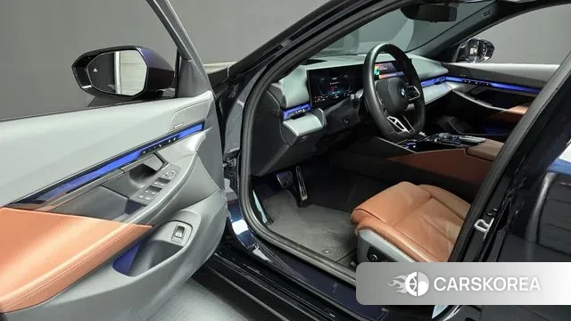 BMW 5 Series (G60) id 3763681 из Кореи 20