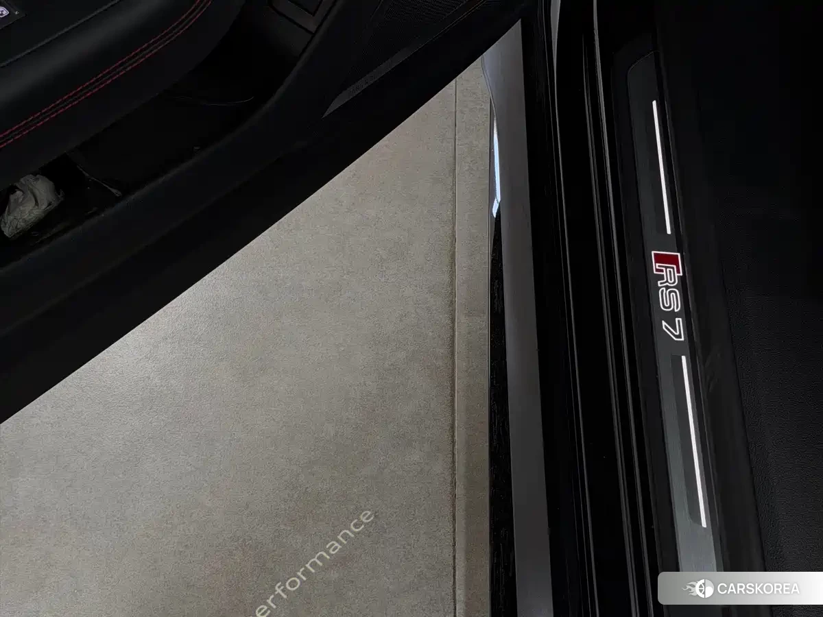 Audi RS 7 id 4628237 из Китая 11