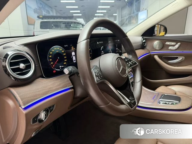 Mercedes-Benz E-class id 4211739 из Китая 22