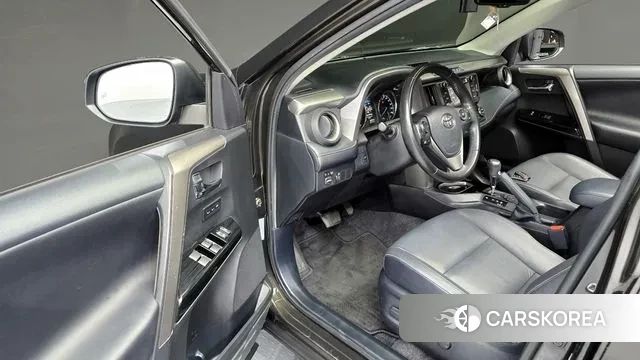 Toyota RAV4 id 2986888 из Кореи 20