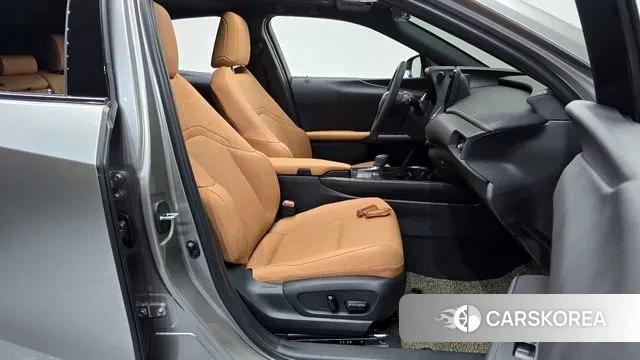 Lexus UX300h id 3769719 из Кореи 20