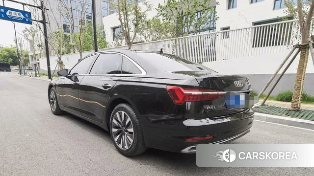 Audi A6L id 4275630 из Китая 16