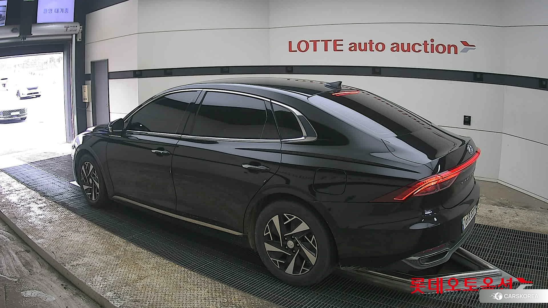 Hyundai Grandeur Hybrid id 3875807 из Кореи 37