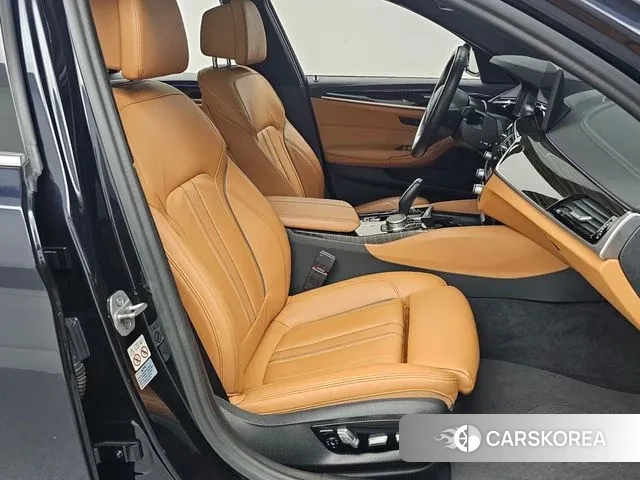 BMW 5 Series (G30) id 3479293 из Кореи 20