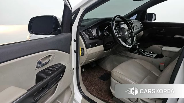 Kia The New Carnival id 4378121 из Кореи 20
