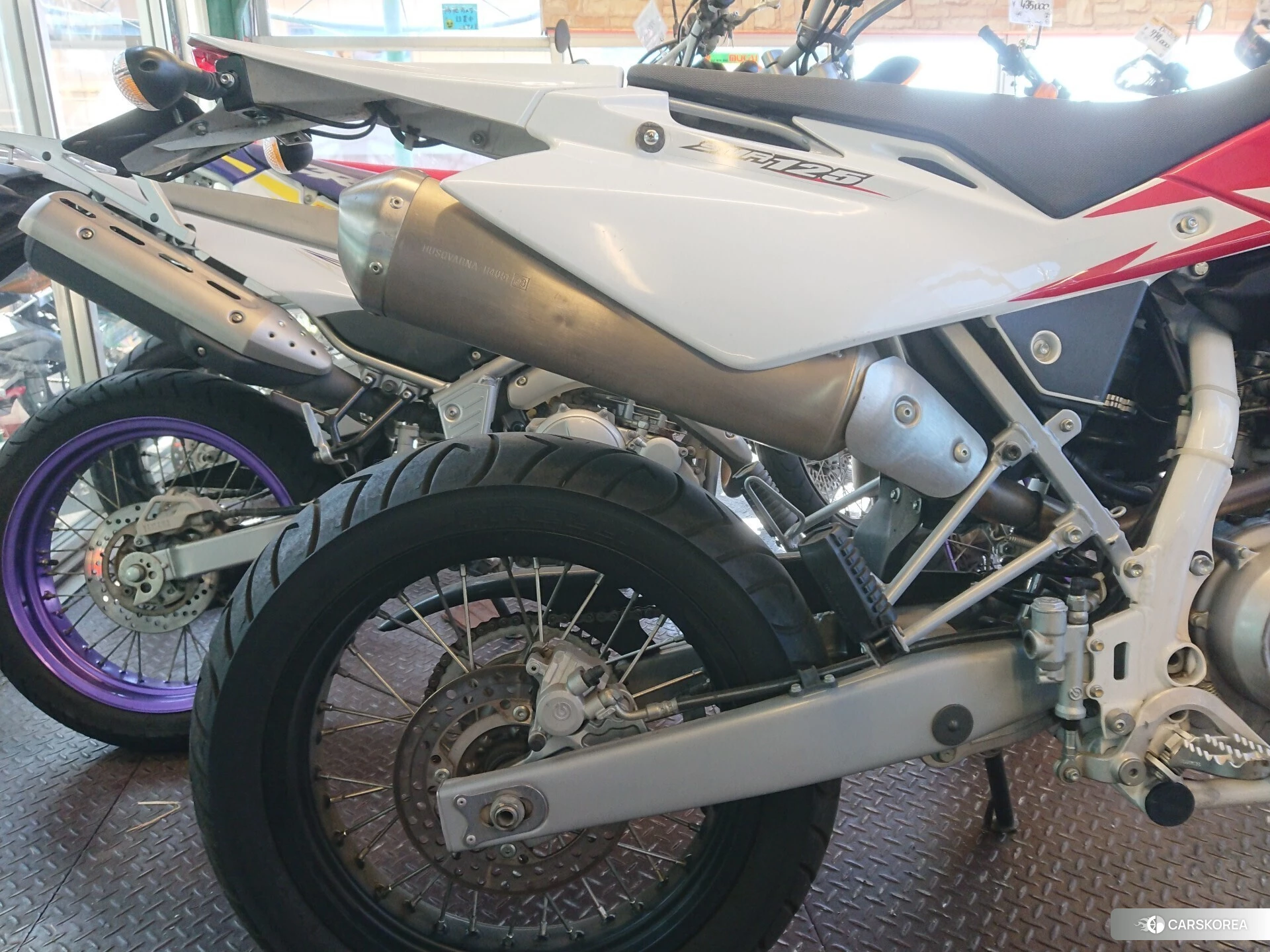 Husqvarna SMR125 id 4320465 из Японии 10