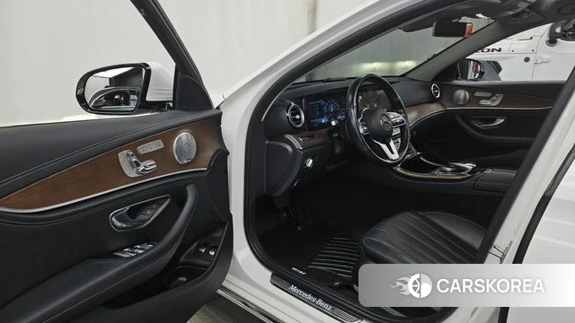 Mercedes-Benz E-Class W213 id 4614863 из Кореи 38