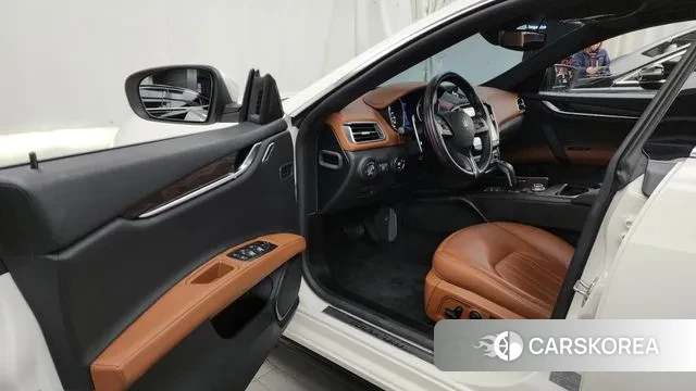 Maserati Ghibli id 3514278 из Кореи 20