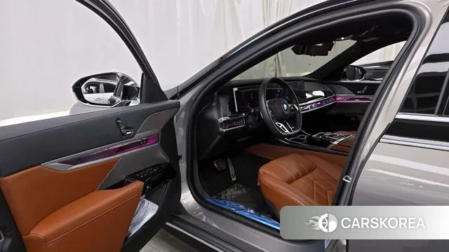 BMW 7 Series (G70) id 3431341 из Кореи 20