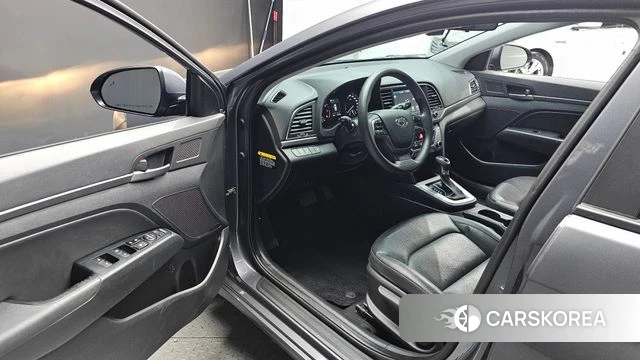 Hyundai Avante AD id 4581978 из Кореи 31