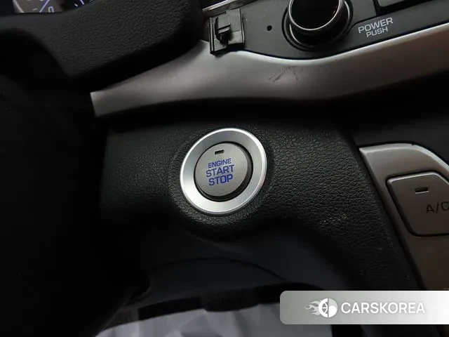 Hyundai Avante AD id 3737283 из Кореи 20