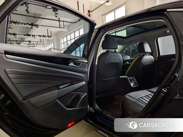 Volkswagen Passat id 4238590 из Китая 28