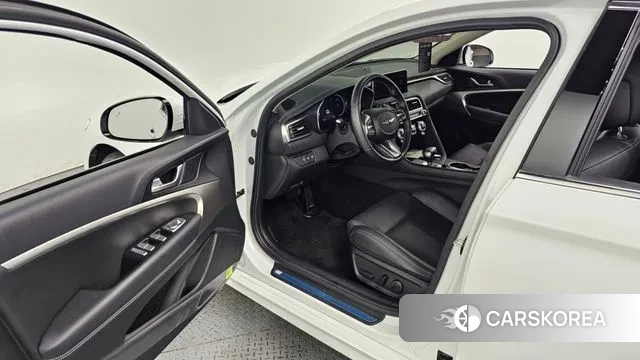 Genesis The New G70 id 3037856 из Кореи 20