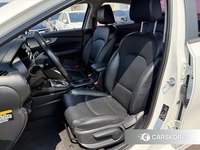 Kia Come New K3 id 2966075 из Кореи 20