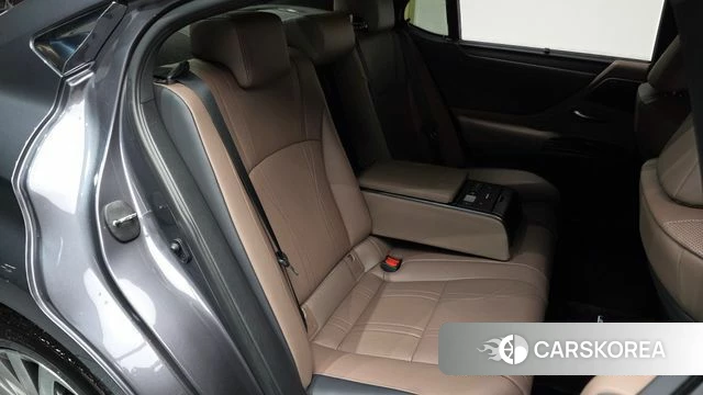 Lexus ES300h 7th generation id 3914073 из Кореи 20