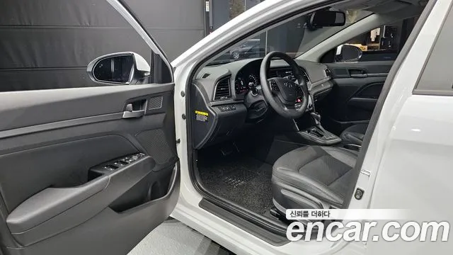 Hyundai Avante AD id 2855772 из Кореи 20