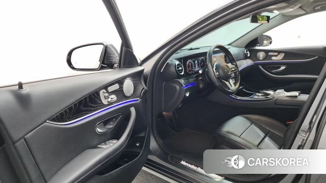Mercedes-Benz E-Class W213 id 4573857 из Кореи 36