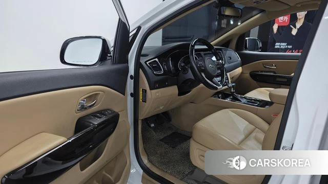 Kia The New Carnival id 4525887 из Кореи 20