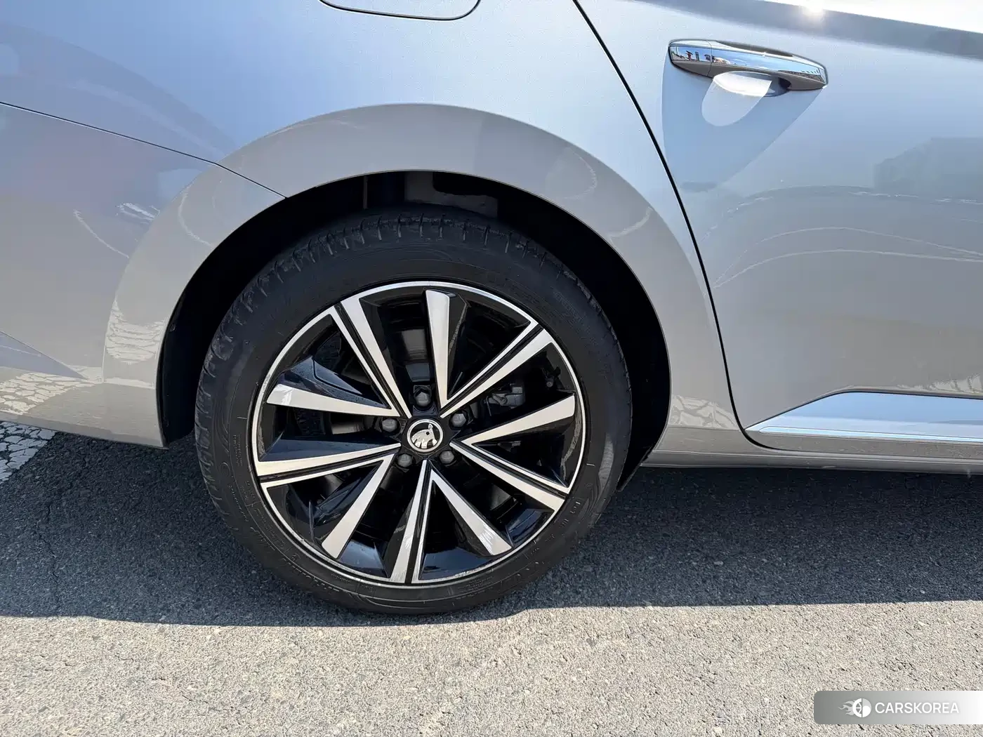 Skoda Superb id 4654504 из Китая 26