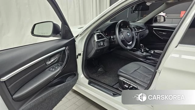 BMW 3 Series (F30) id 3899930 из Кореи 20