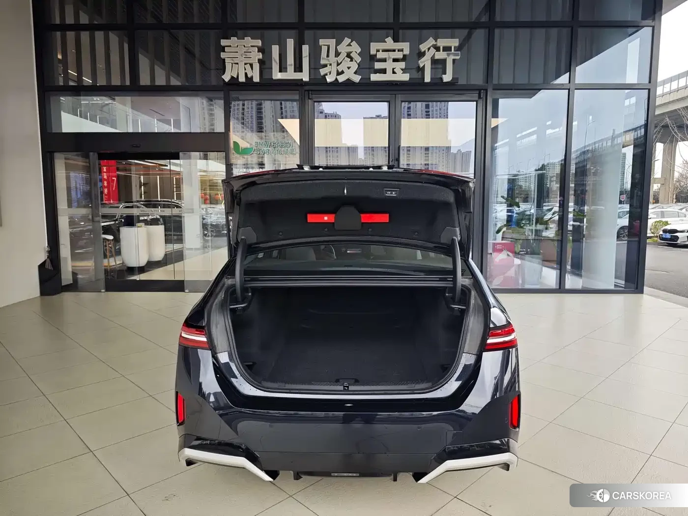 BMW i5 id 4545892 из Китая 17