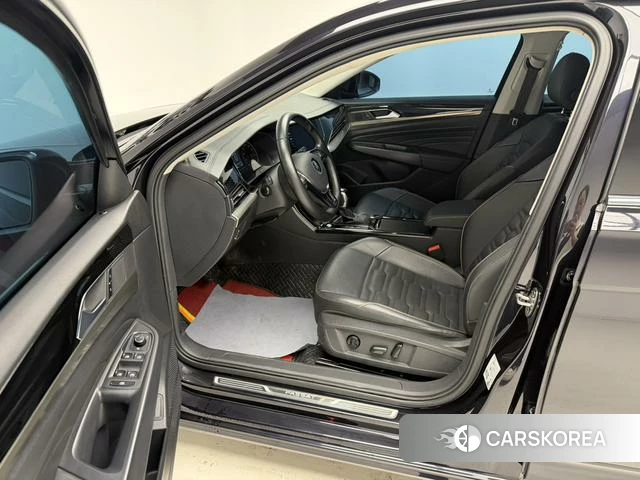 Volkswagen Passat id 4321048 из Китая 17