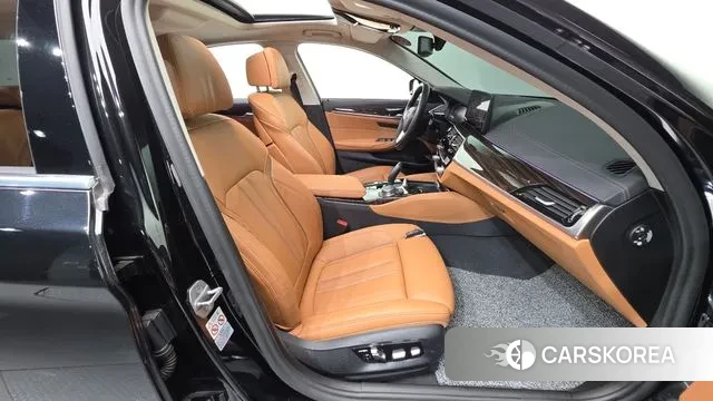 BMW 5 Series (G30) id 3717373 из Кореи 20