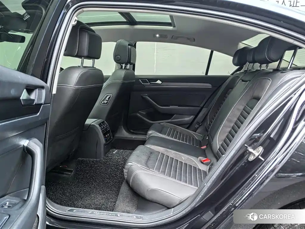 Volkswagen Magotan id 4600704 из Китая 24