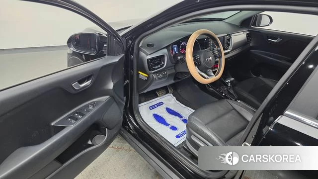 Kia Stonic id 4658236 из Кореи 30