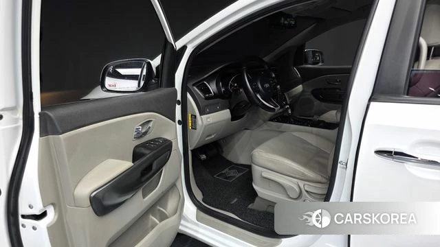 Kia All New Carnival id 4596459 из Кореи 40
