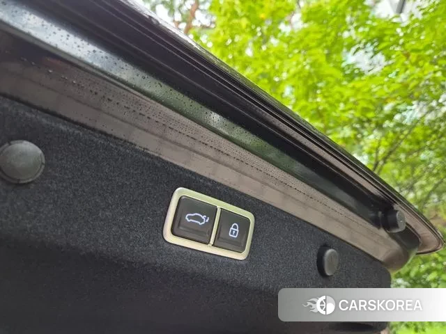 Hyundai Grandeur Hybrid (GN7) id 3026960 из Кореи 20