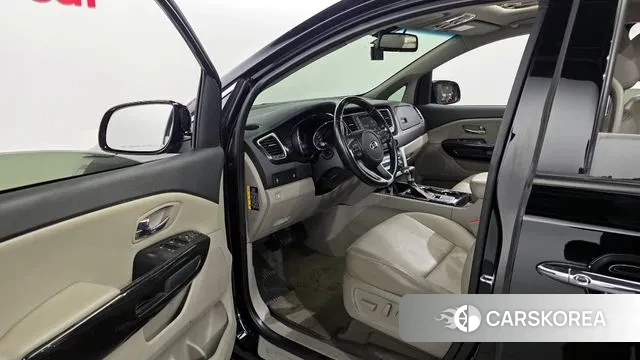 Kia The New Carnival id 3717913 из Кореи 20