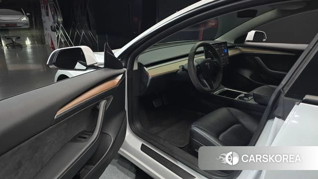 Tesla Model 3 id 4730918 из Кореи 29