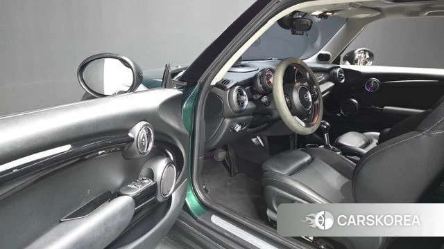 Mini Cooper S id 4781119 из Кореи 33