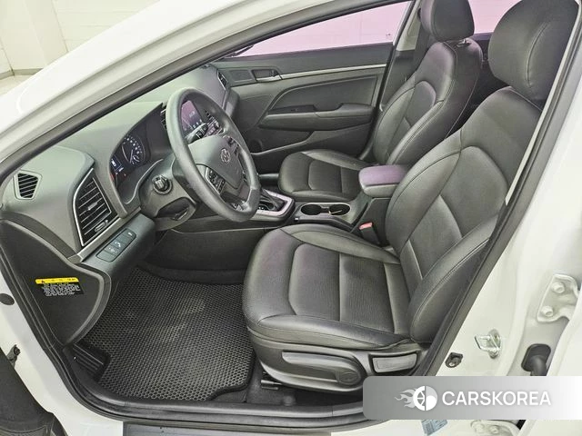 Hyundai Avante AD id 3801811 из Кореи 20