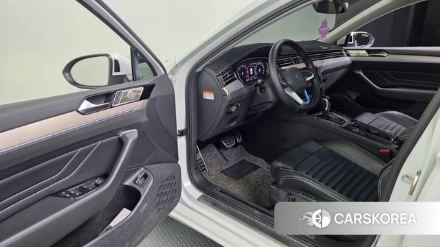 Volkswagen Passat GT (B8) id 4423532 из Кореи 38