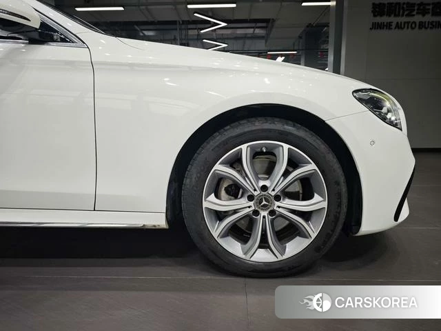 Mercedes-Benz E-class id 4256709 из Китая 12